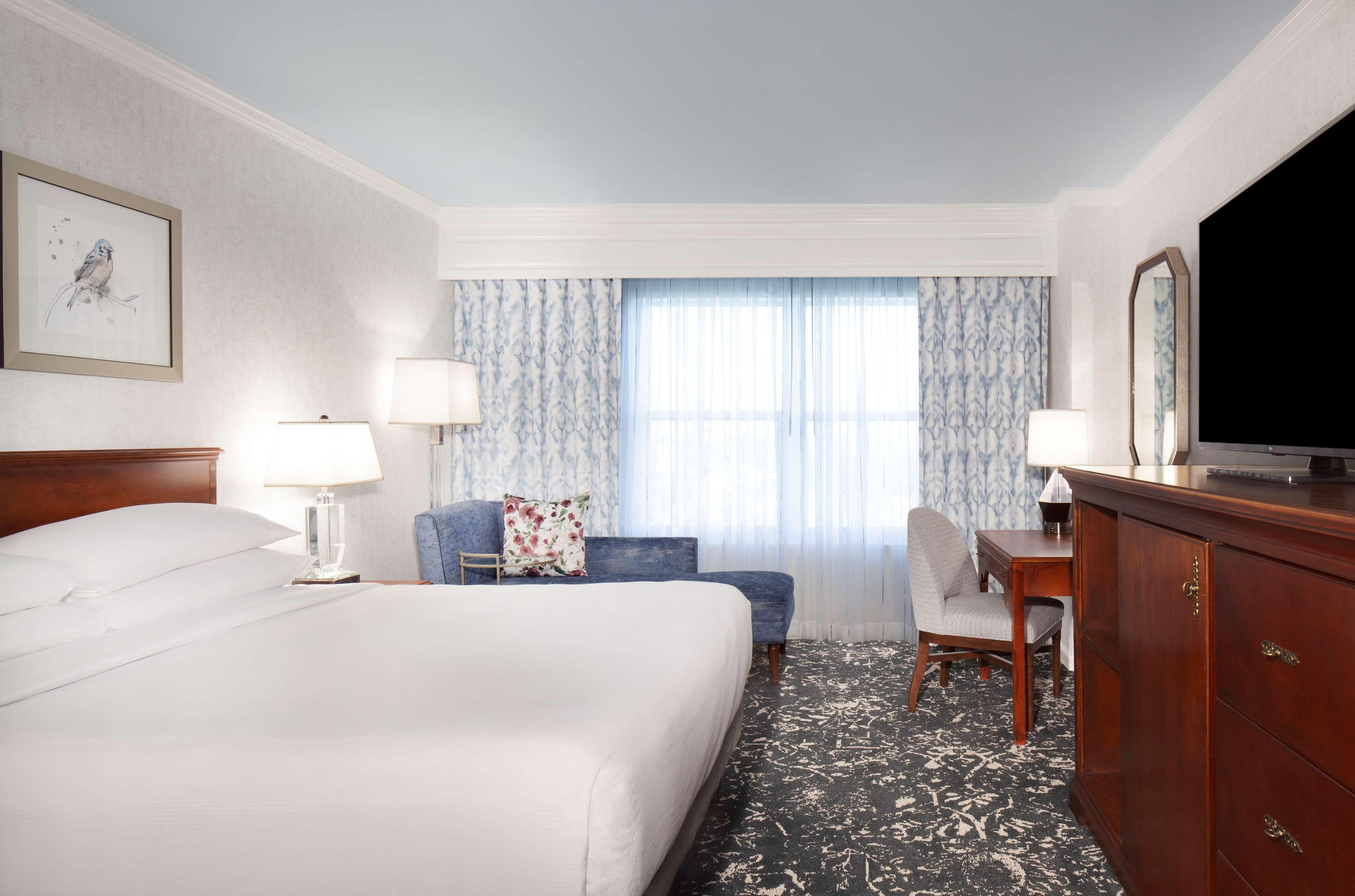 PURE, WELLNESS, KING BED, HIGH FLOOR