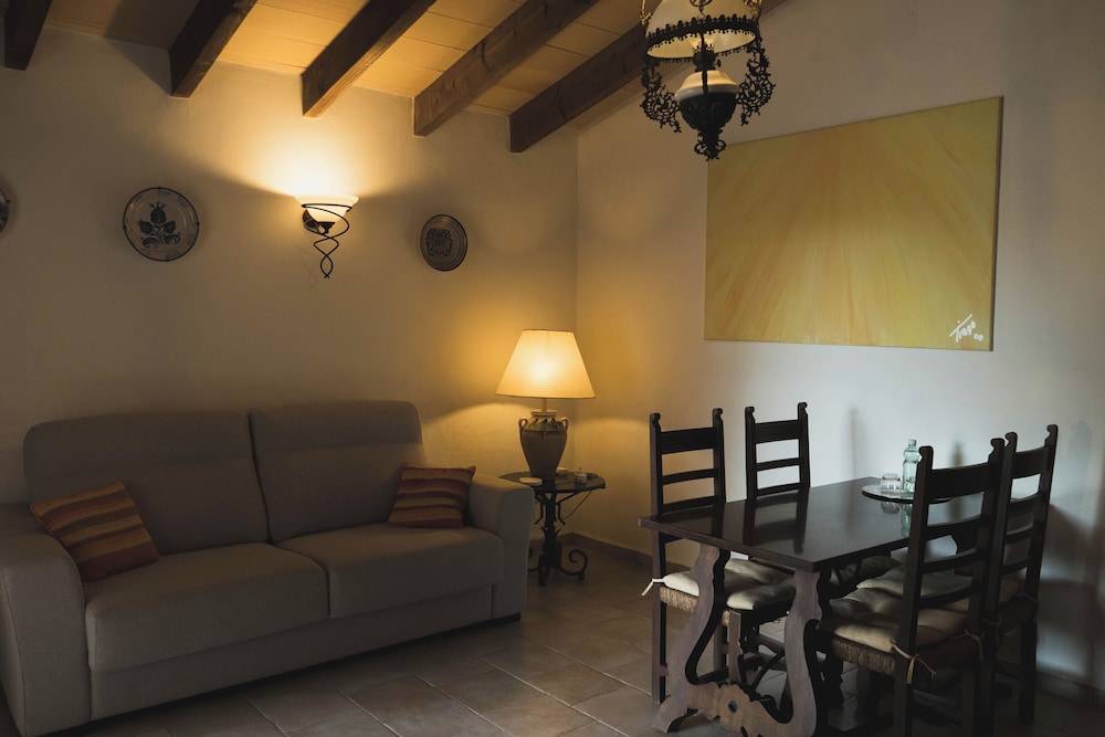 Finca Hotel Can Estades 43/63