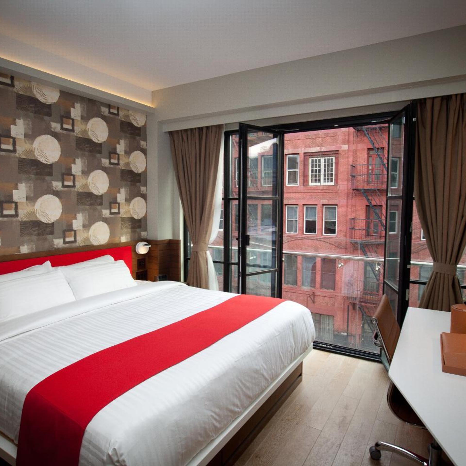 Room, King Bed, French Balcony