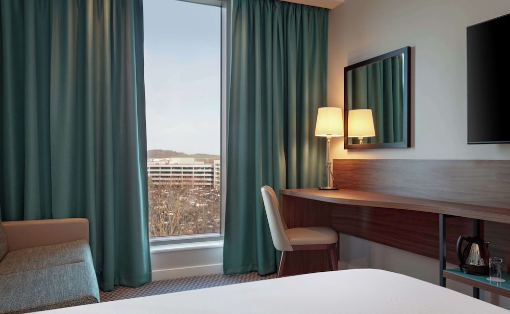 Hampton By Hilton Edinburgh Airport 18/56