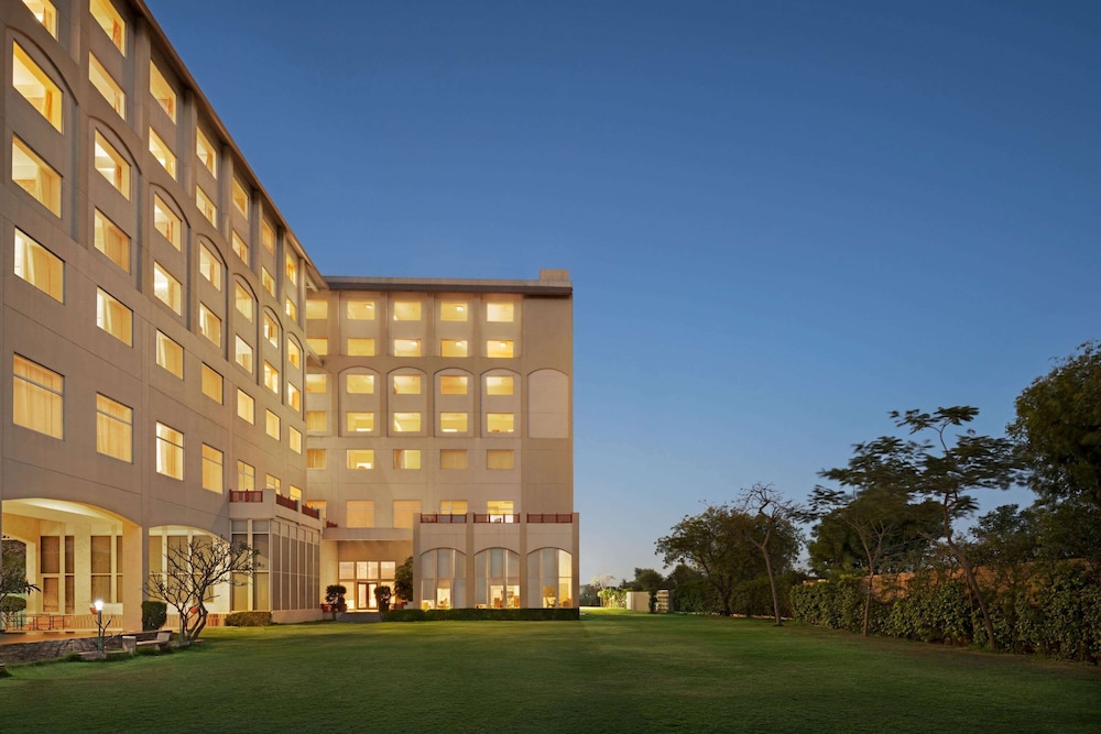 Ramada by Wyndham Jaipur Jaisinghpura photo1