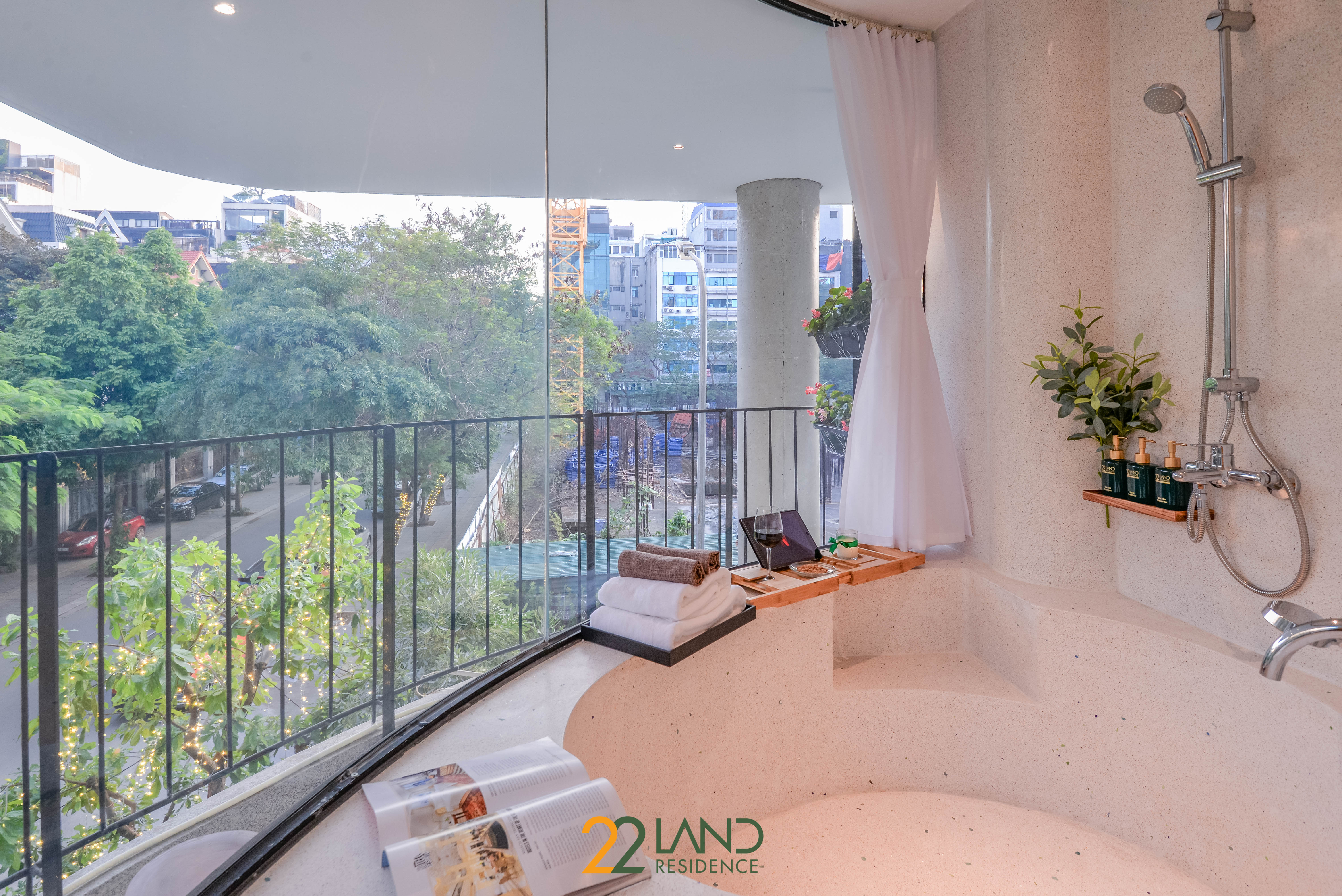 22Land Hotel and Residence 31/50
