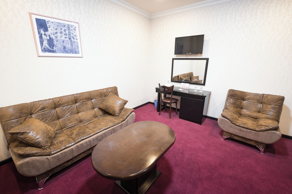 Kopala Tskneti Hotel 25/50