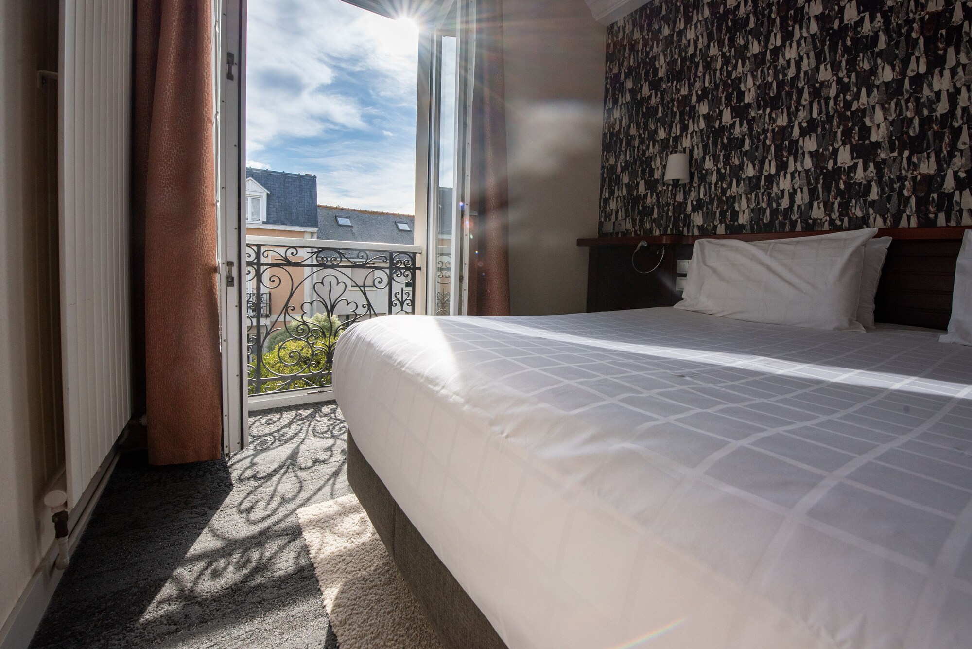 ROOM, DOUBLE BED, GARDEN VIEW