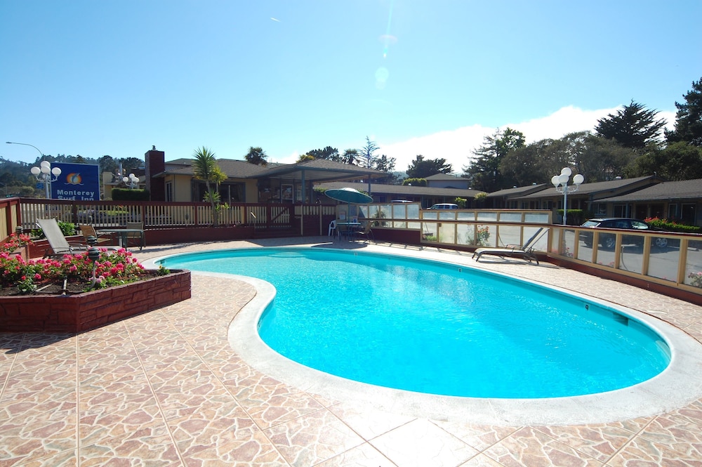 Monterey Surf Inn 4/40