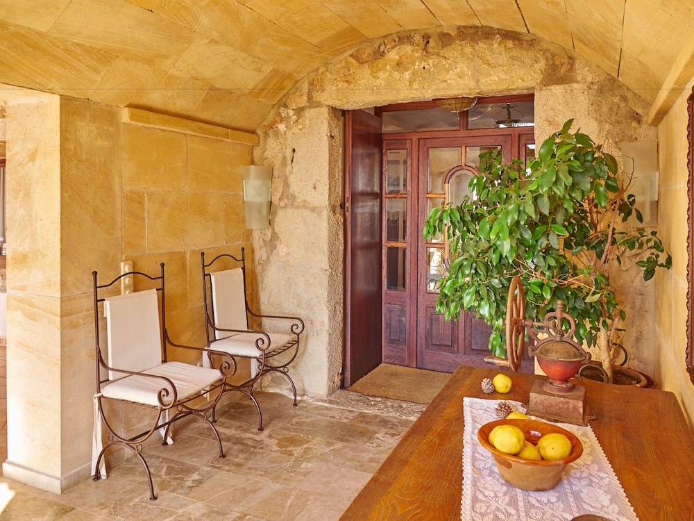 FINCA HOTEL ALBELLONS PARC NATURAL 39/70