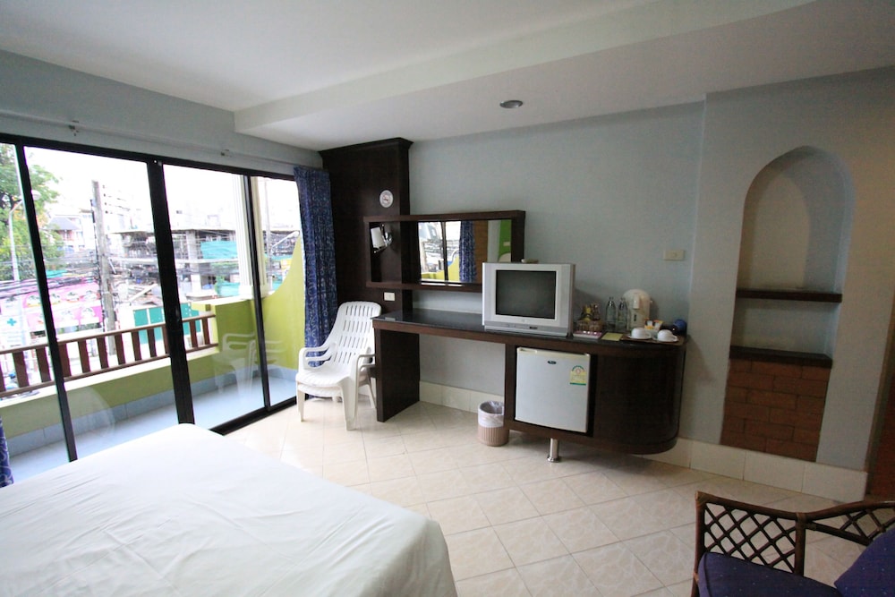 Rangrong Hotel 19/22