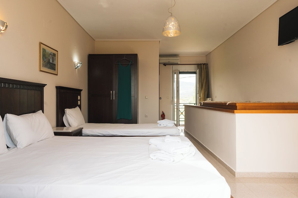 Ariadnes Holiday Accommodation I 14/50