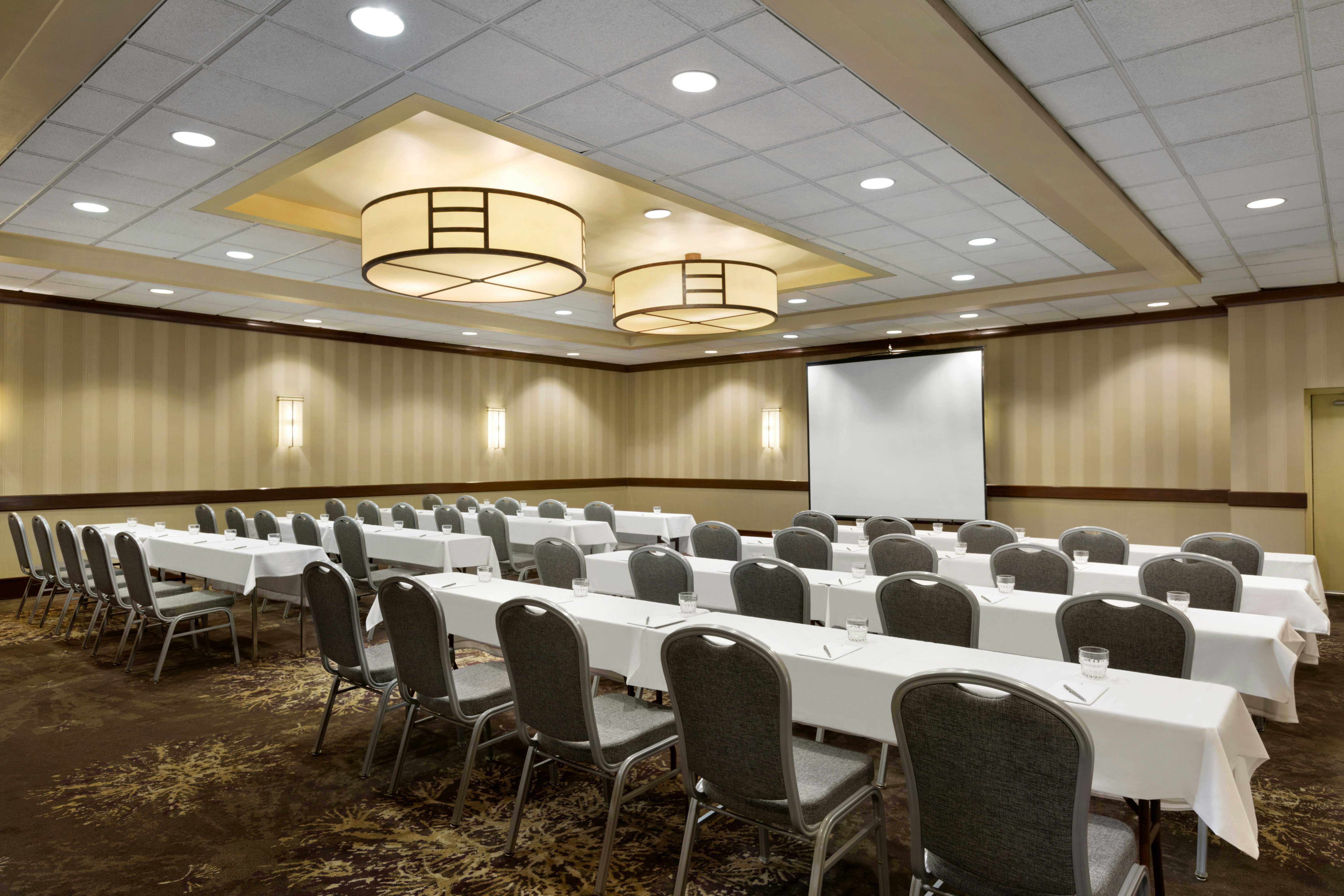Embassy Suites by Hilton Piscataway Somerset 50/59
