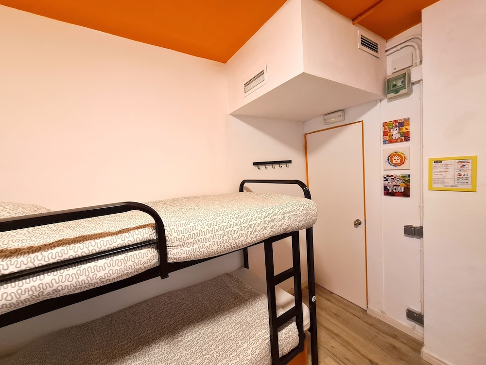 Gracia City Hostel 26/26
