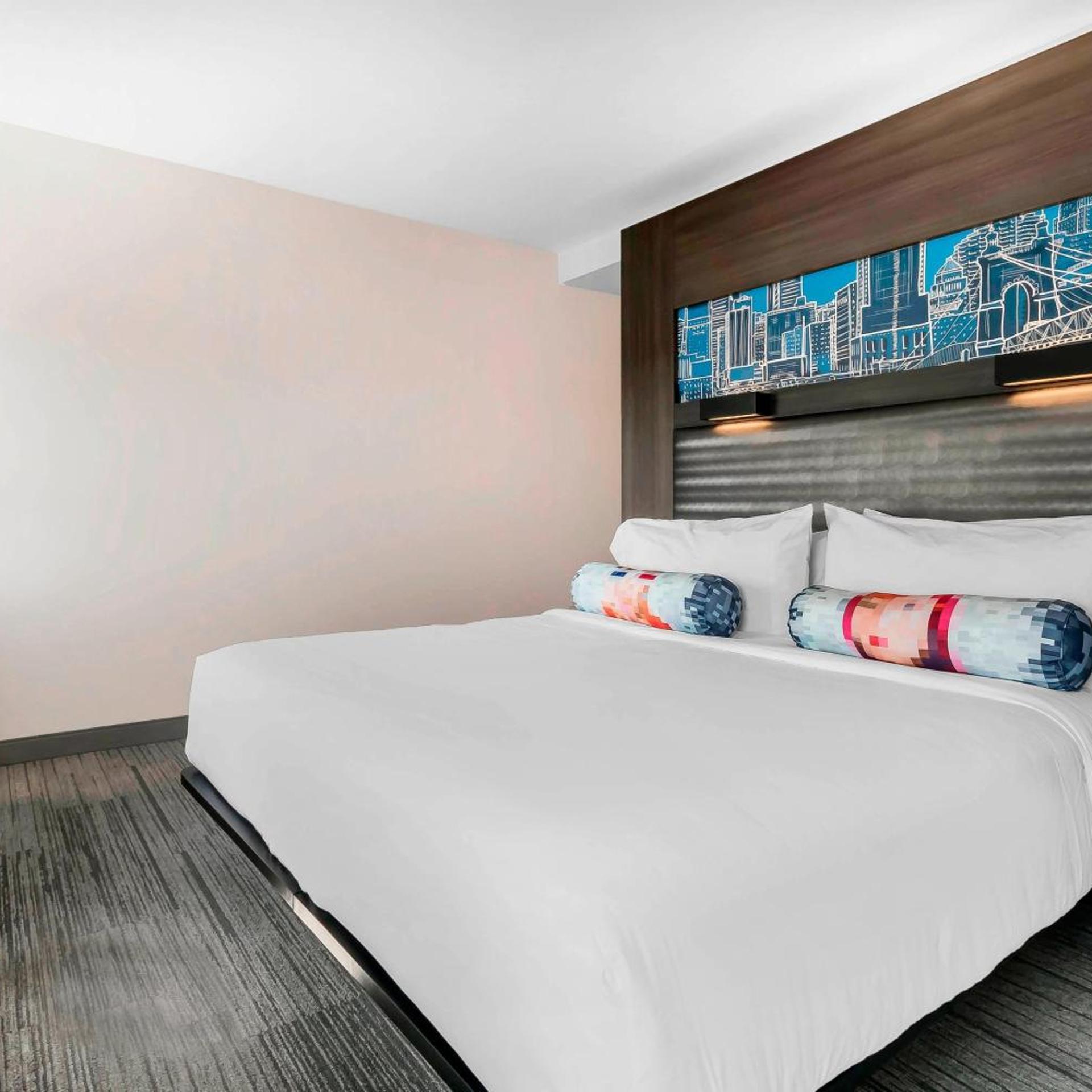 Aloft, Guest Room, King Bed