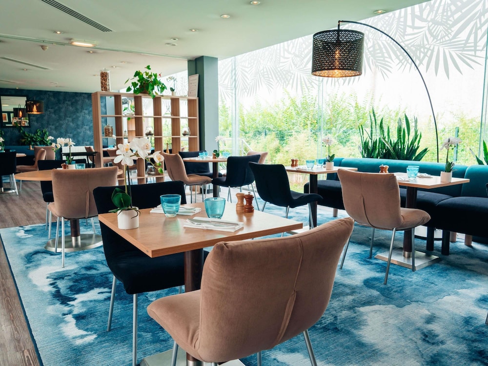 MERCURE PARIS ORLY RUNGIS 53/71