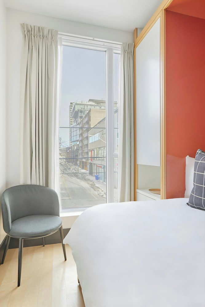 The Beverley Hotel 26/60