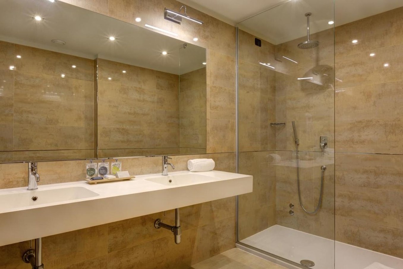 Klima Hotel Milano Fiere 48/48