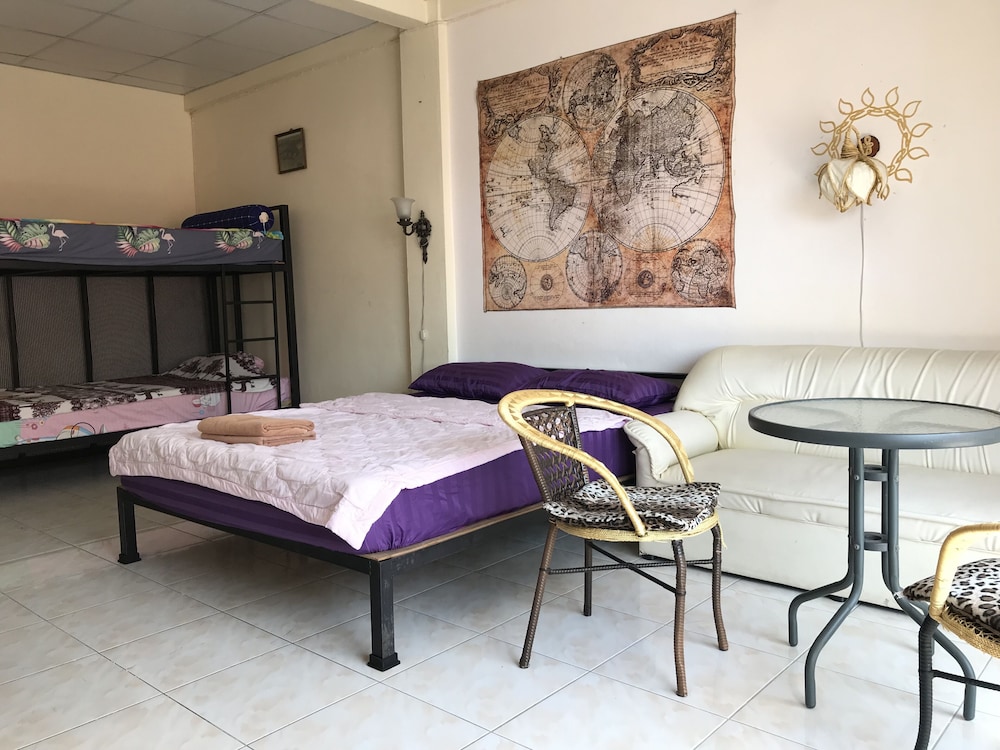 Artem's Guesthouse 11/39