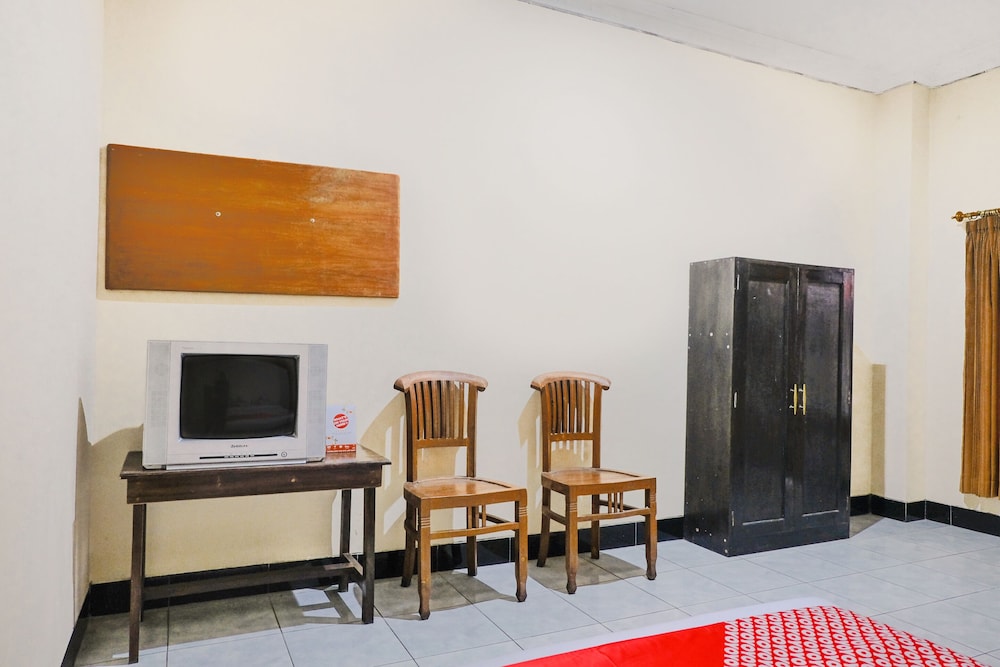 OYO 2643 Hotel Graha Prima 35/50