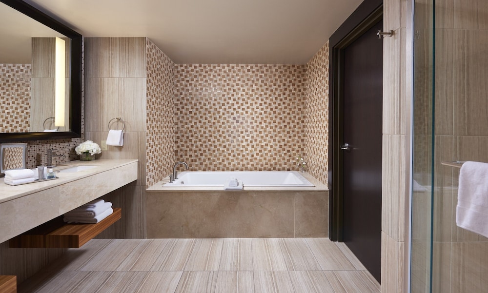 Harrah's Resort Southern California - A Caesars Rewards Destination 50/50