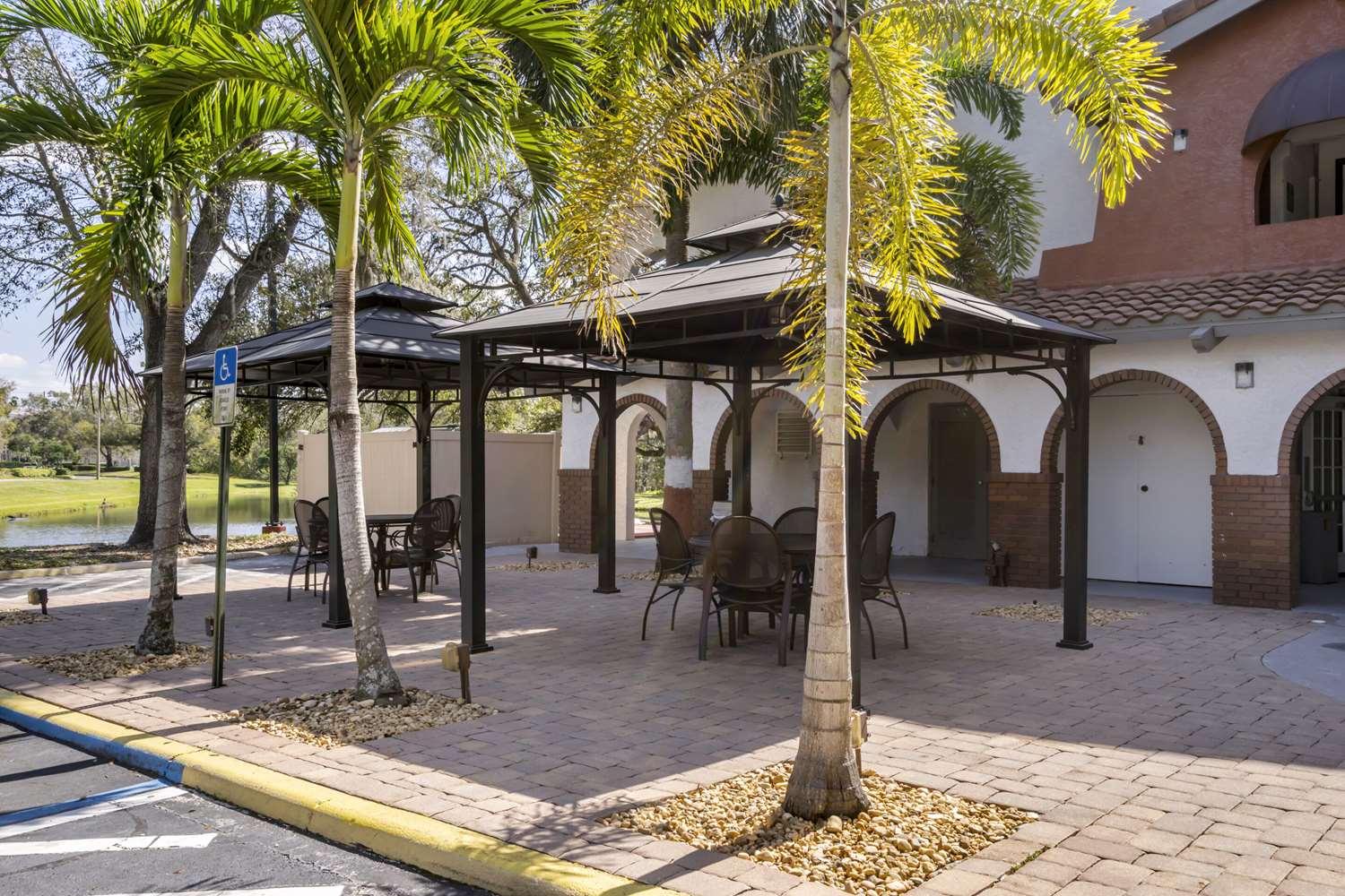 Clarion Pointe Tampa-Brandon Near Fairgrounds and Casino 15/15