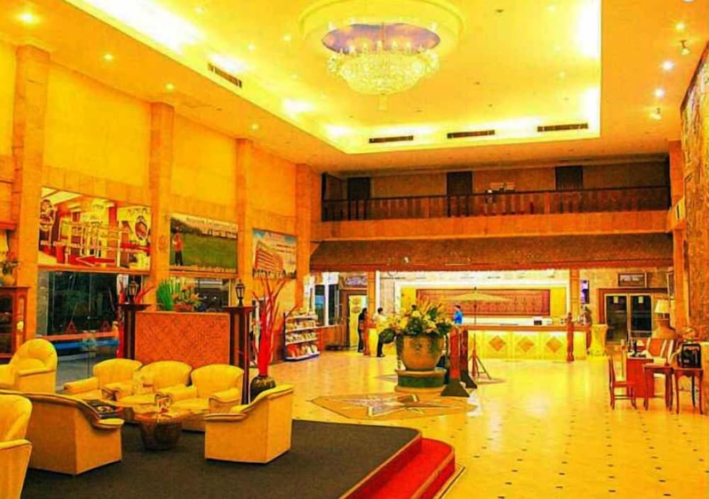 Thepnakorn Hotel 41/48