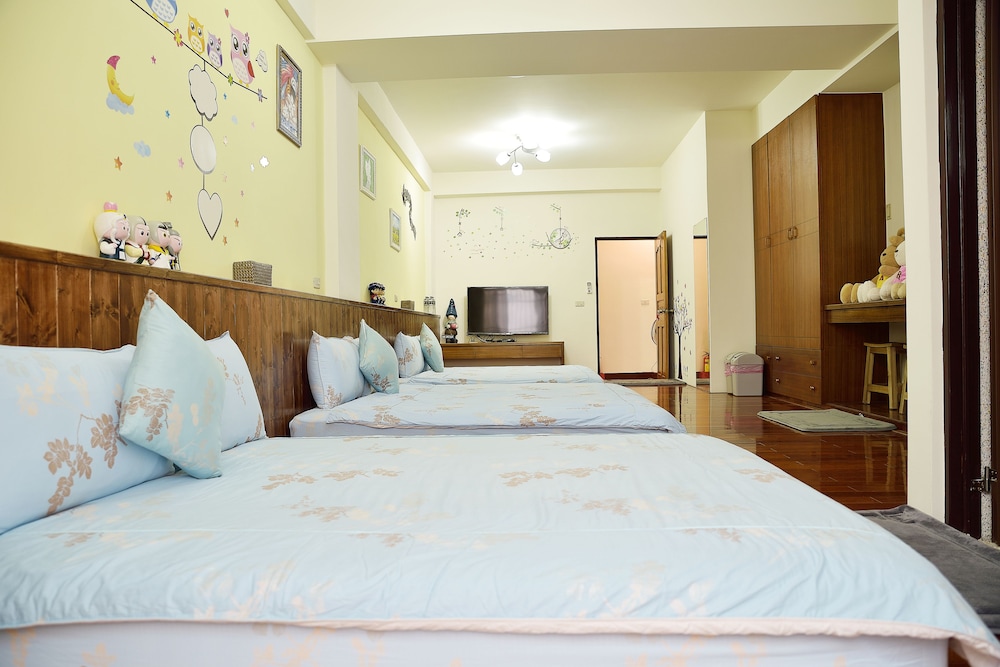 Feng's B&amp;B 4/30