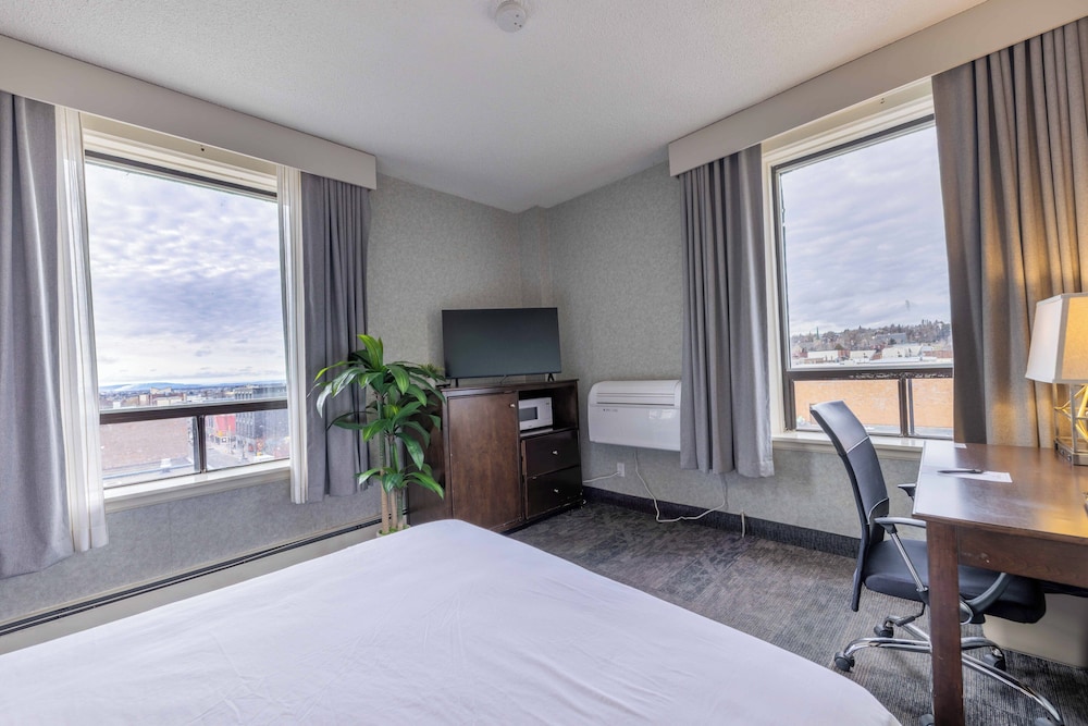 Room, Single, Queen Bed, City View