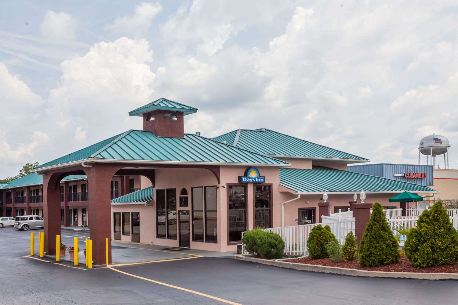 Days Inn By Wyndham Jackson 17/22