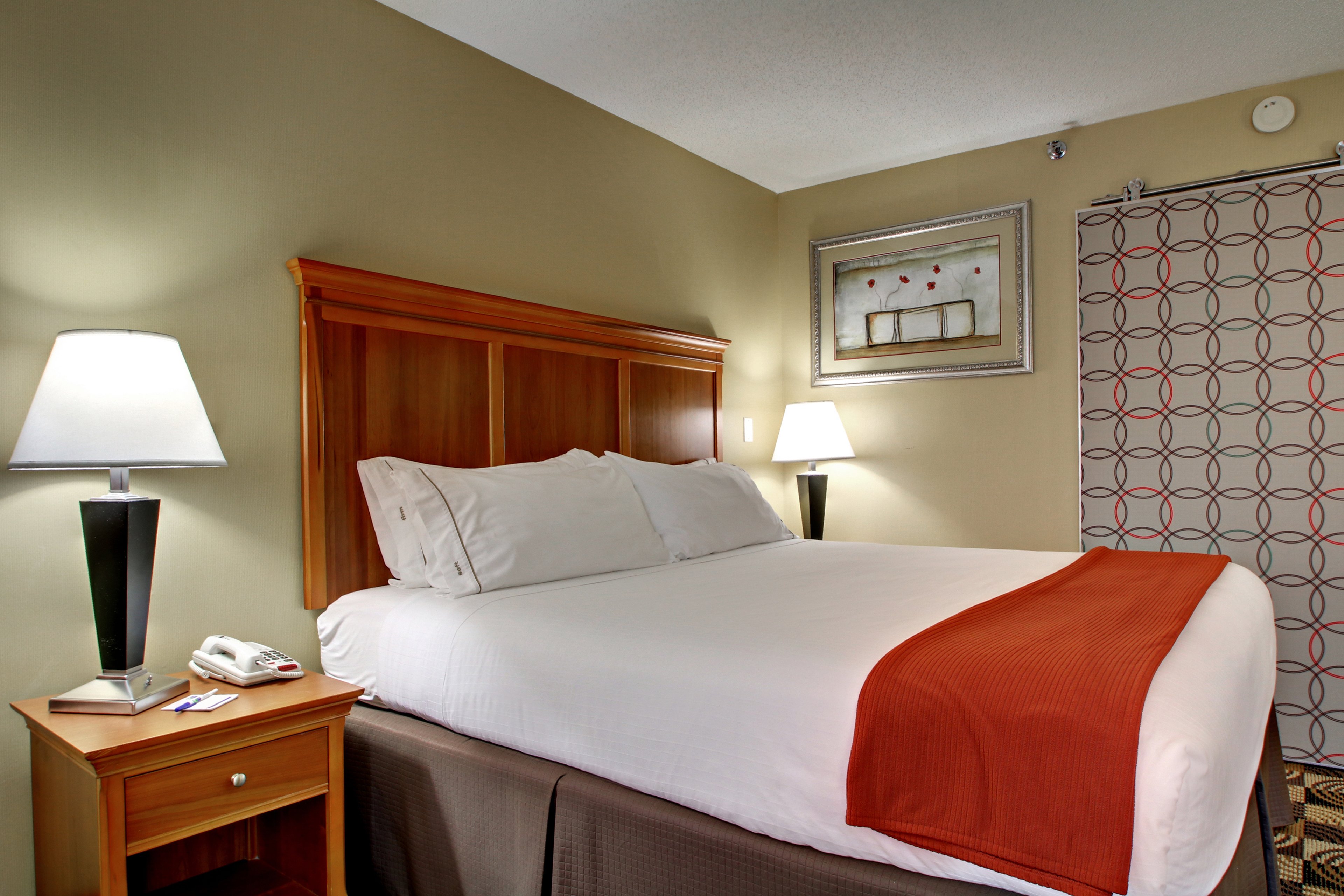 Holiday Inn Express Hurricane Mills Waverly 39/62