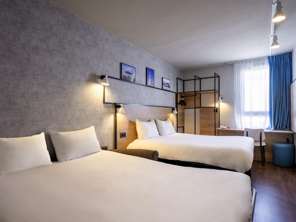 PREMIUM, DOUBLE BED, SOFA