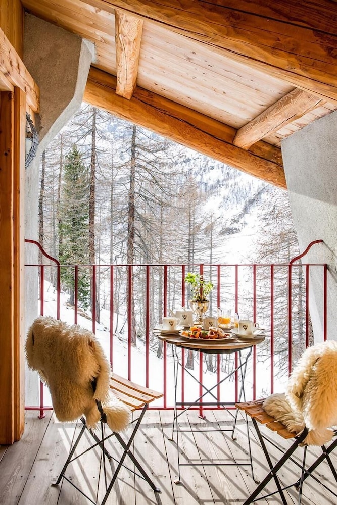 Saint Hubertus Resort 18/50