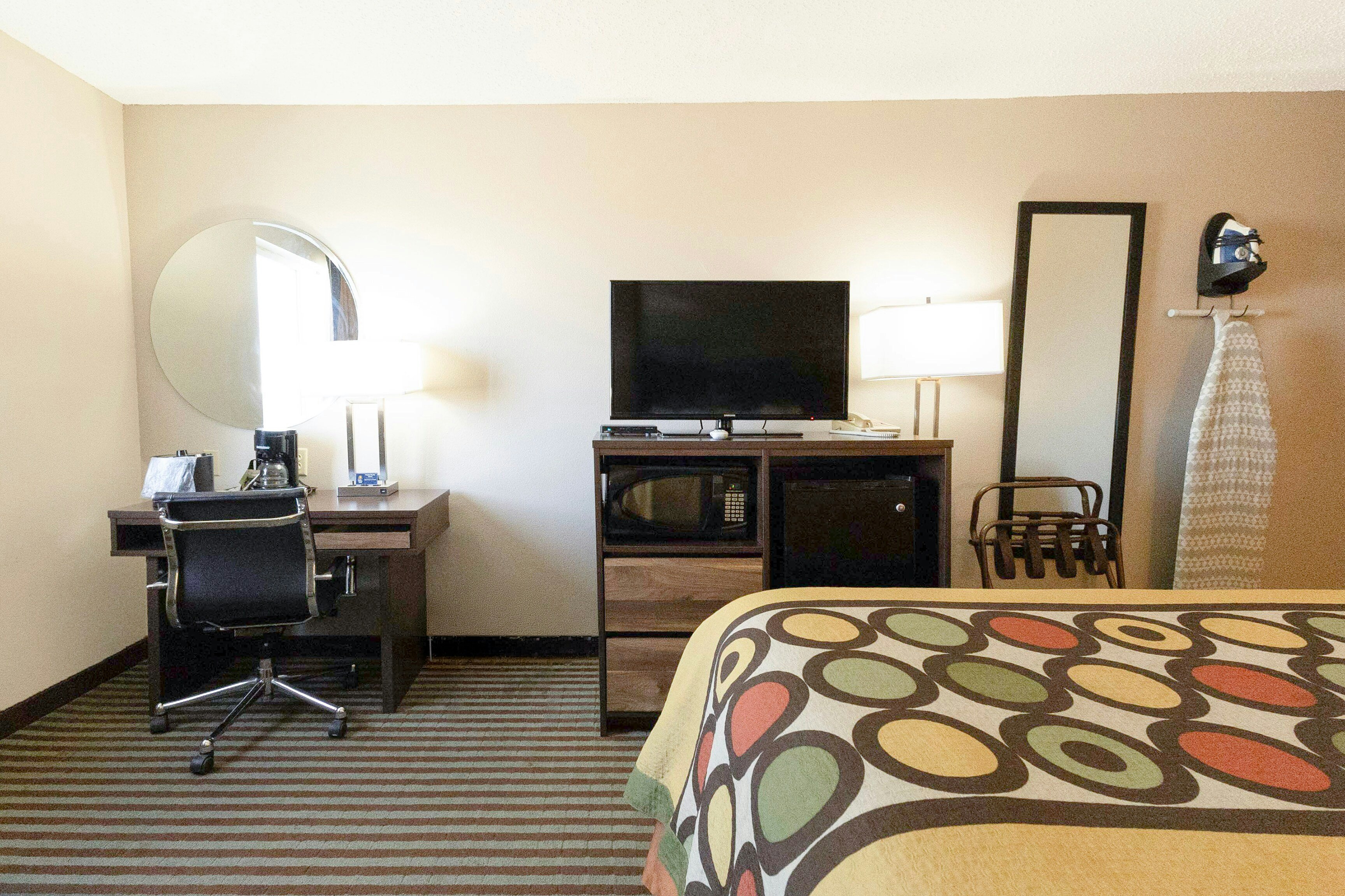 Mid Rest Inn Lexington NE I-80 32/50
