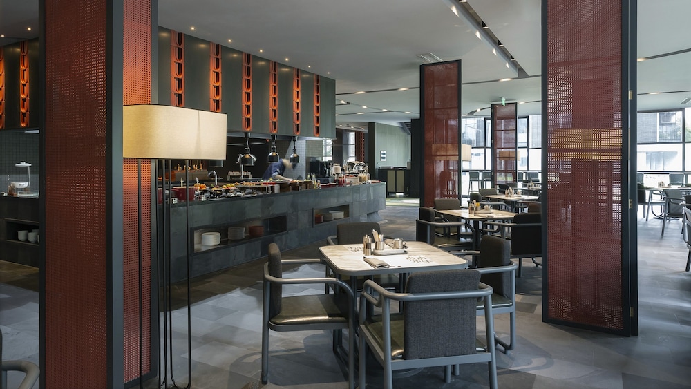 Lucid Xixi Hotel 47/57