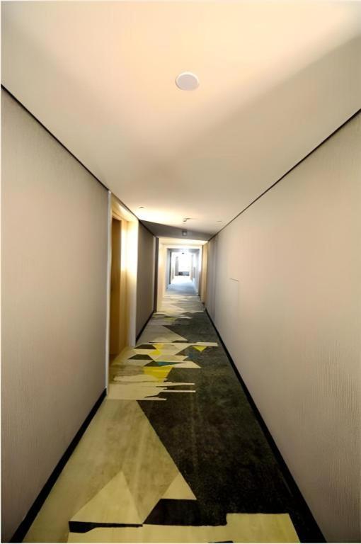 Echarm Hotel (Beihai Railway Station) 42/65