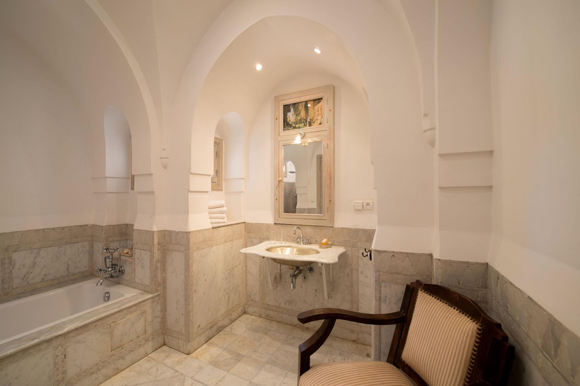 1 Bedroom, Romantic, Suite, Hot Tub, Garden Area