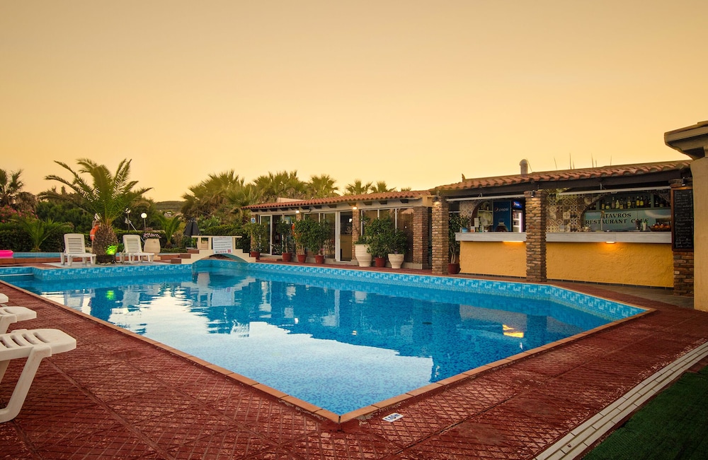 Stavros Villas and Apartments 3/46