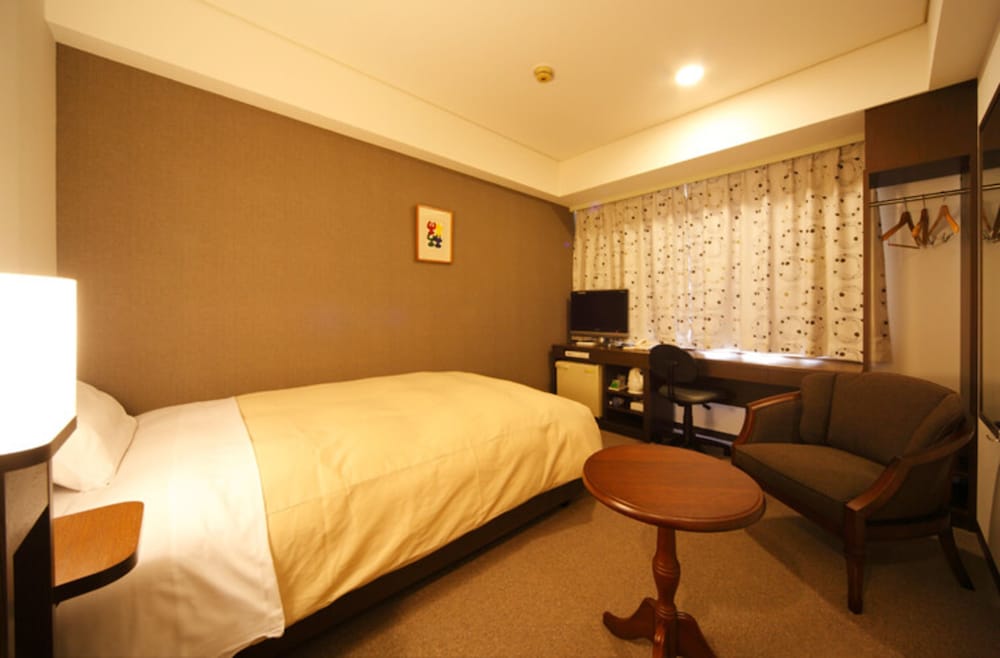 Hotel Park Side Hiroshima Peace Park 8/21