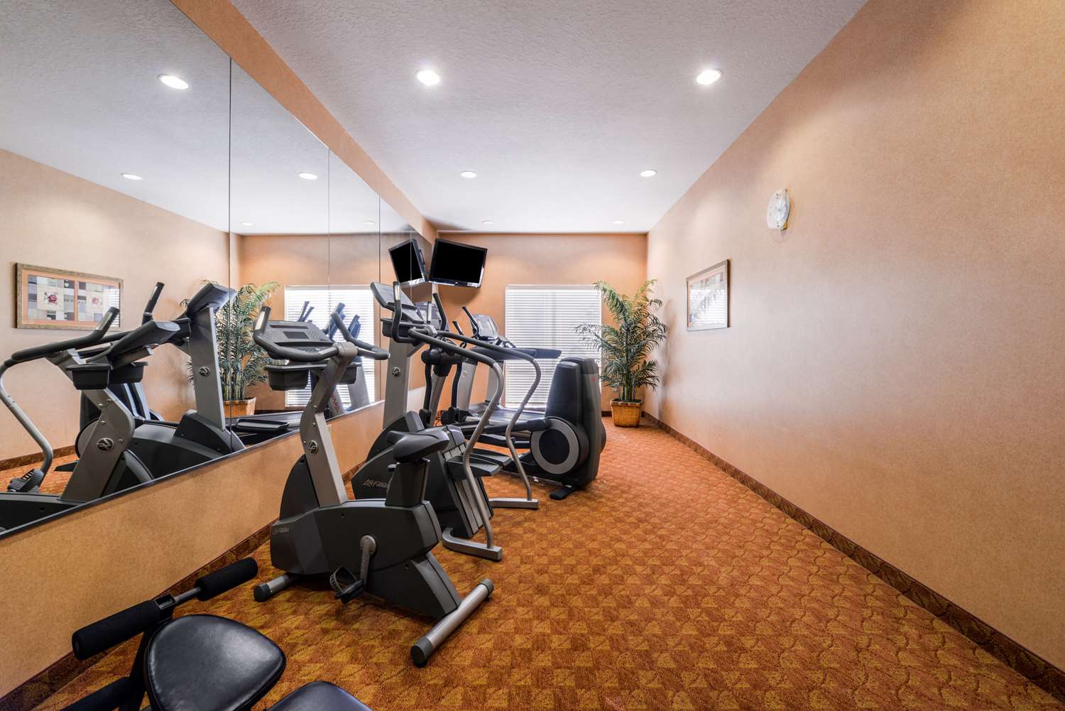 Americas Best Value Inn & Suites Livingston 15/38