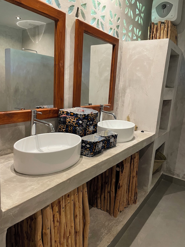 Blue Reef Sport And Fishing Lodge & Bungalows 49/49