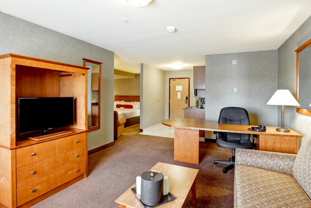 Ramada by Wyndham Ponoka 27/39