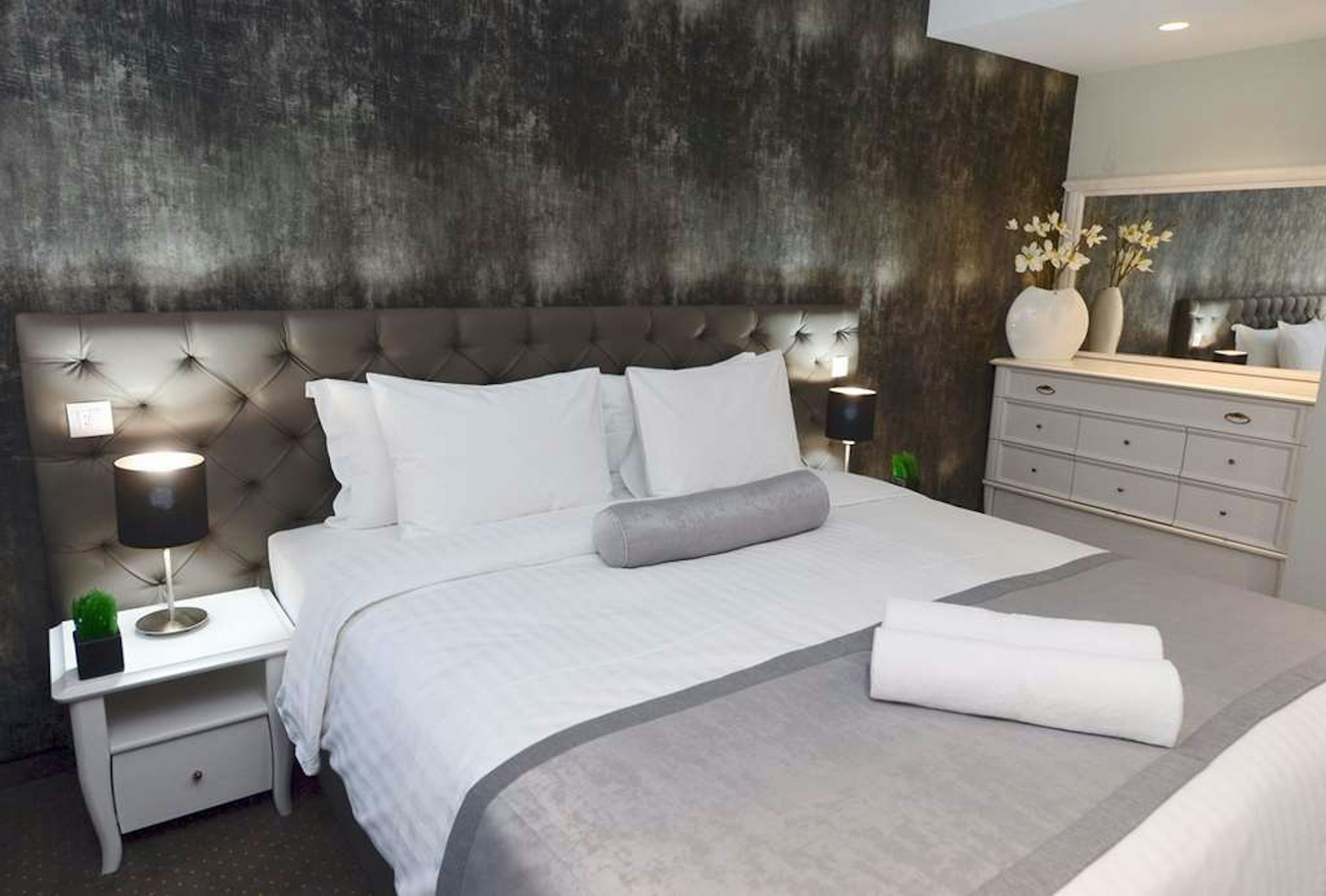 Alexander Square Boutique Hotel 30/55