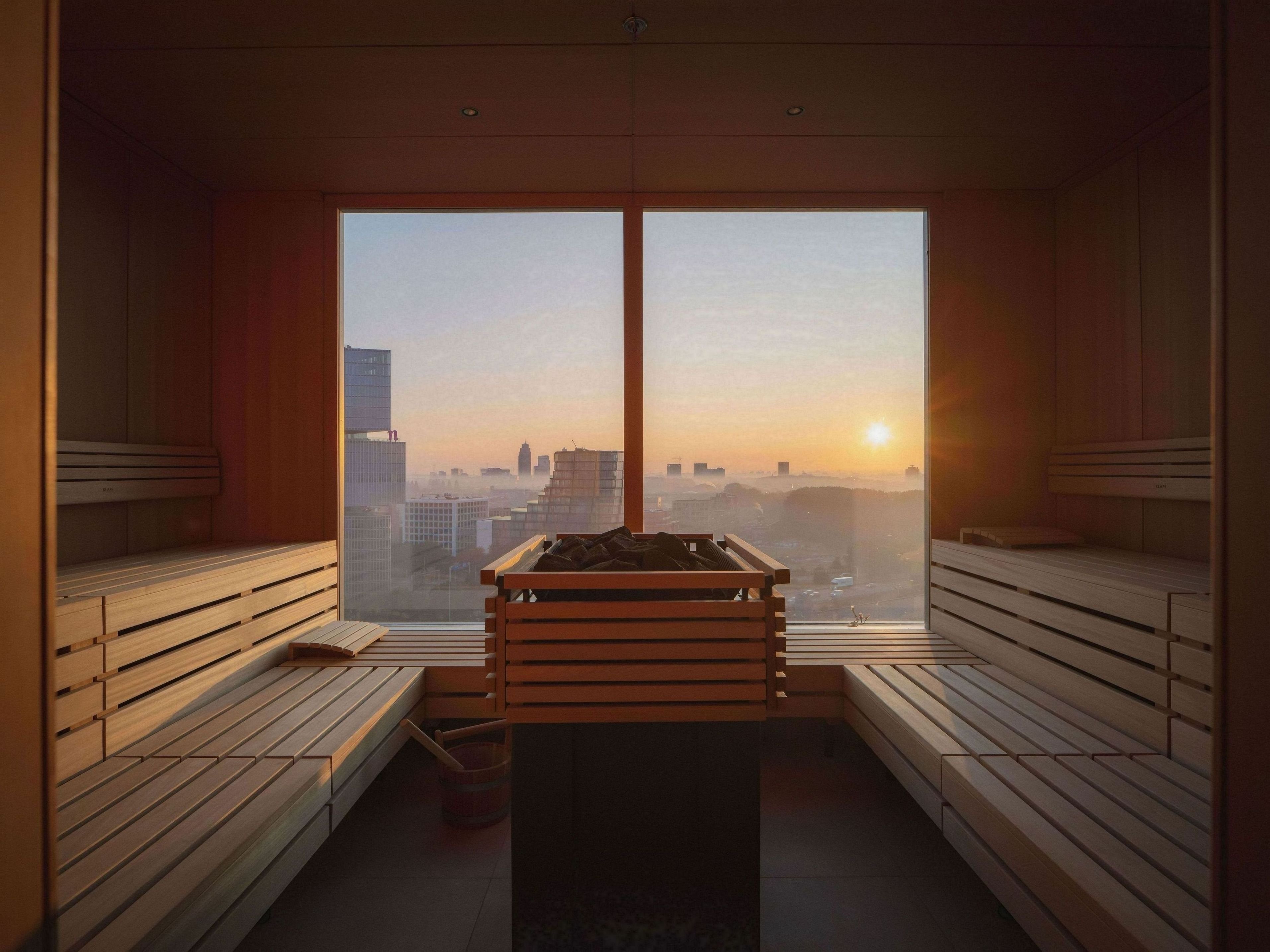 Van der Valk Hotel Amsterdam Zuidas 2/4