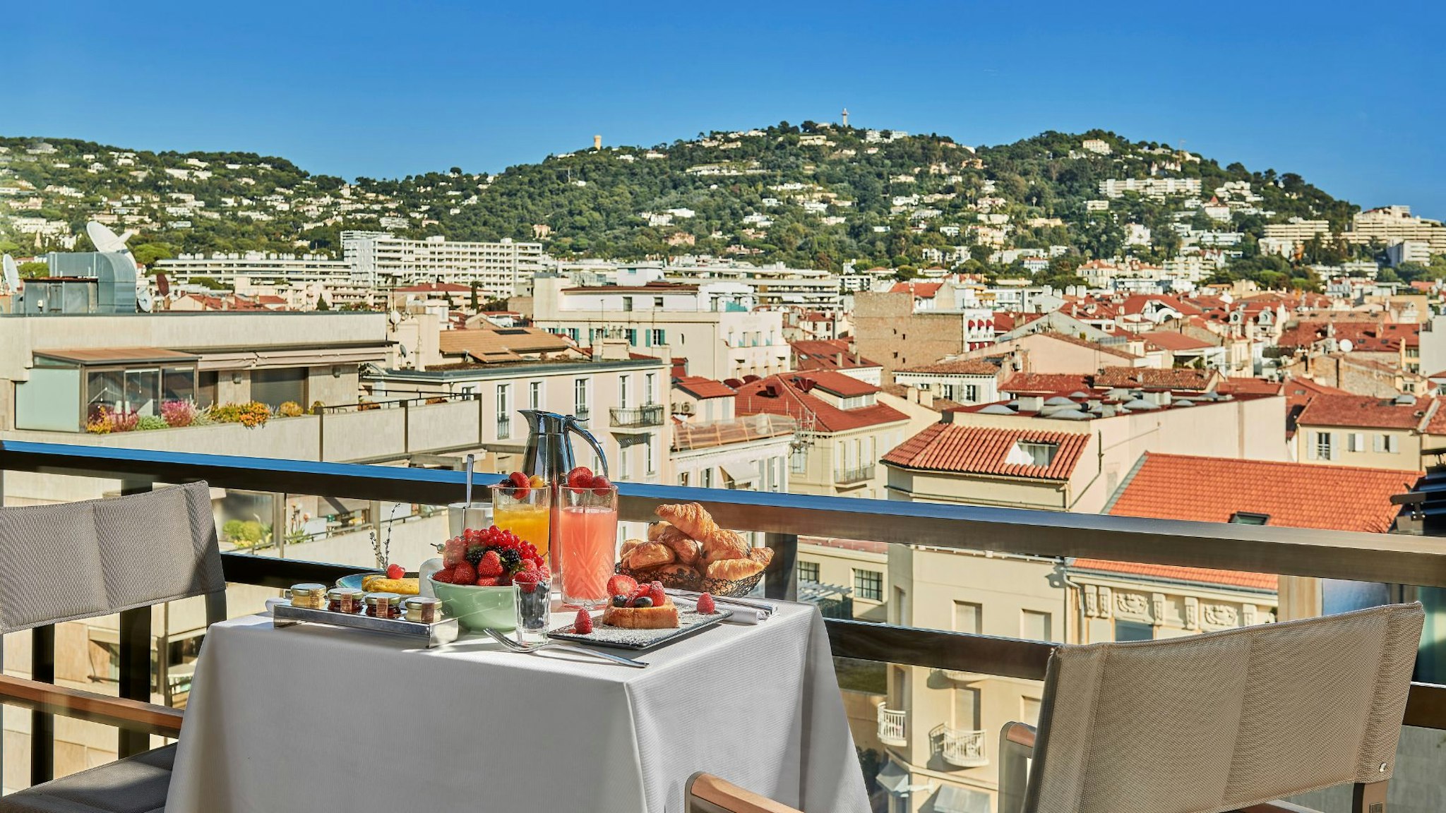 Hotel Barriere Le Gray D Albion Cannes 50/75
