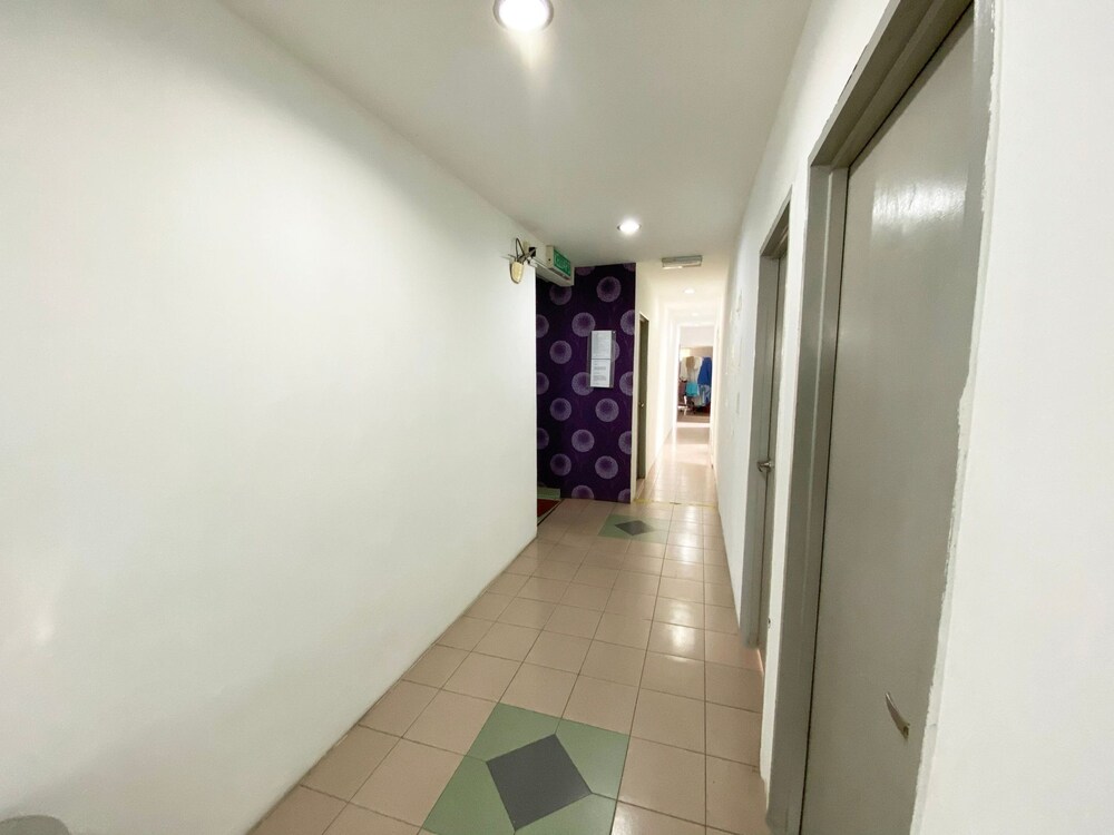 Lucky Hotel 18/22