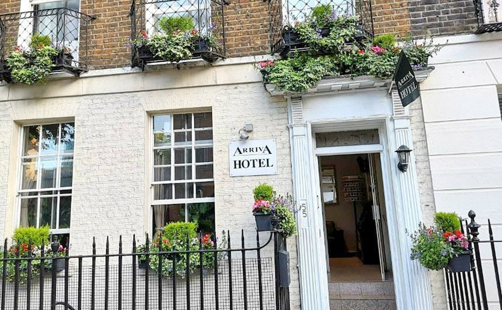 Arriva Hotel 2/50