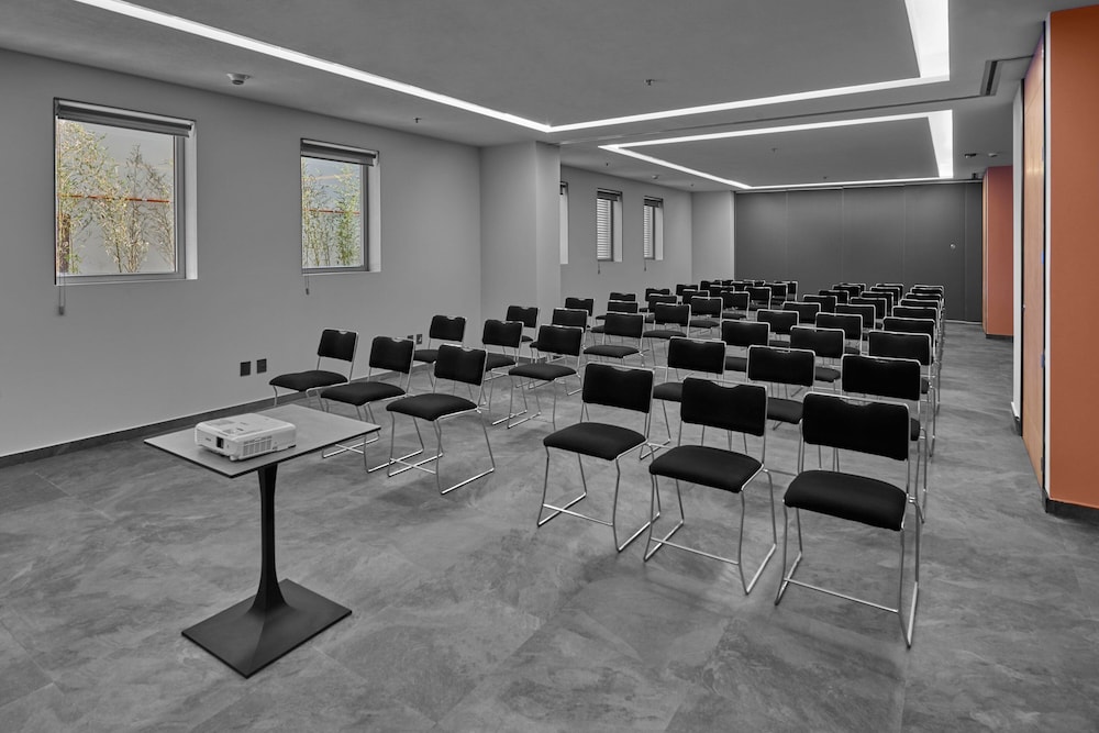 City Express Plus By Marriott Guadalajara Providencia 28/41