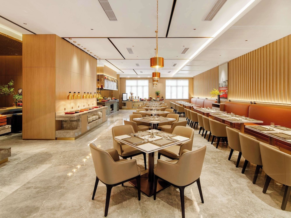 Novotel Shenzhen Bantian 36/50
