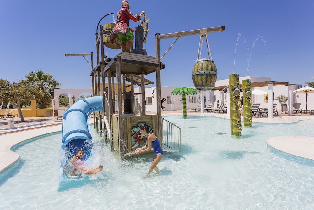 Grand Palladium White Island Resort & Spa - All Inclusive 7/73