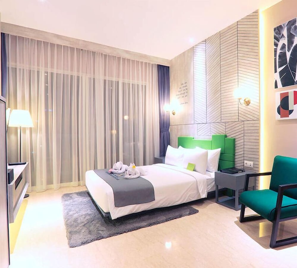 Menteng Park Exclusive Emerald 16/68
