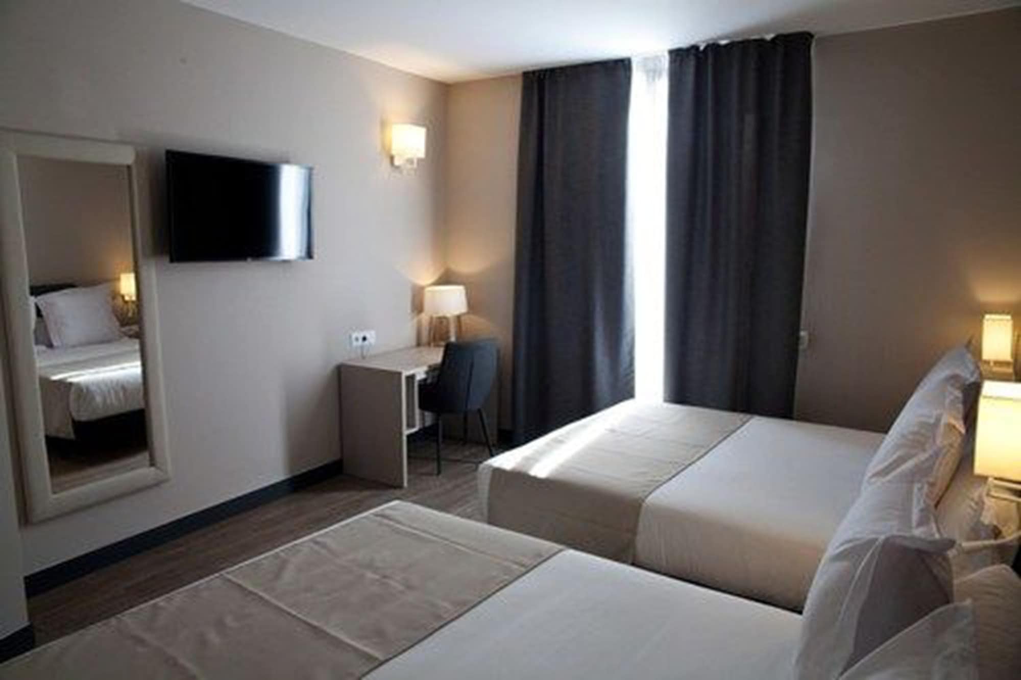Family Suite, City View