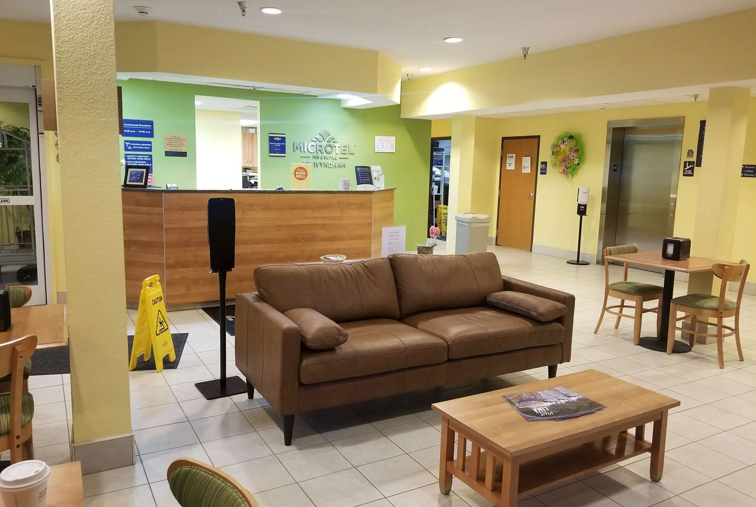 Microtel Inn And Suites Delphos 2/8