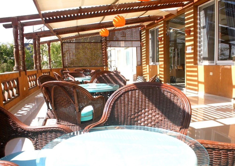 Siesta Marina Hotel 18/30